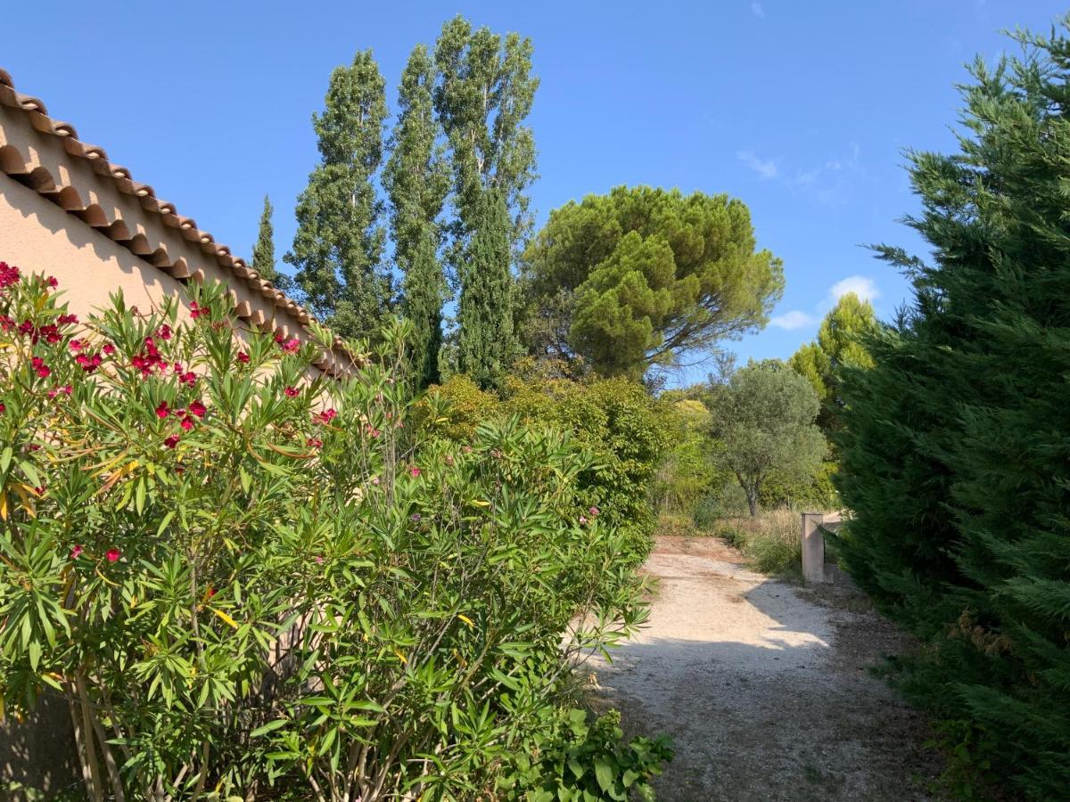 Les Chambres De Fanny Cabrieres-d'Aigues Exterior photo